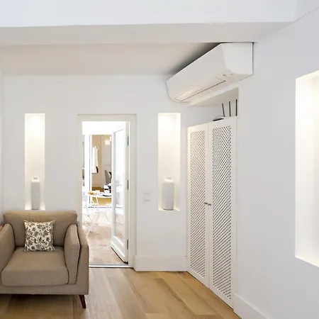 The Townhouse Apartment